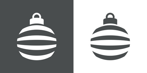 Tiempo de Navidad. Logo con silueta de bola de navidad con líneas horizontales en espacio negativo para su uso en invitaciones y felicitaciones