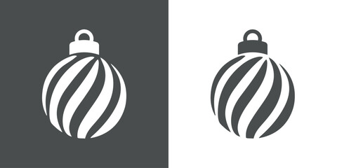 Tiempo de Navidad. Logo con silueta de bola de navidad con líneas verticales en espacio negativo para su uso en invitaciones y felicitaciones © teracreonte