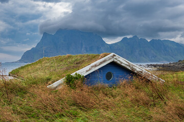 Lofoten overgrown hut