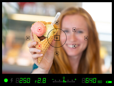 Viewfinder or screen of an old SLR camera with the photographic information