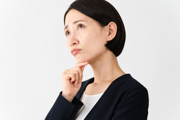 Fototapeta premium ビジネススーツを着ている若い女性 ビジネスイメージ