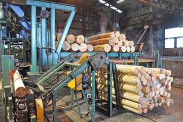 plywood factory - 660238514