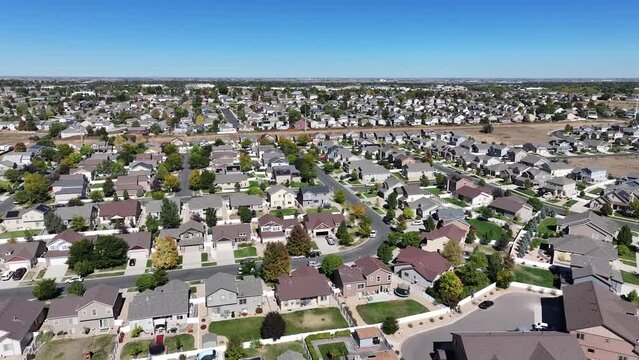 Greeley and Evans Colorado suburbs 2023 clean air fall crisp colors.