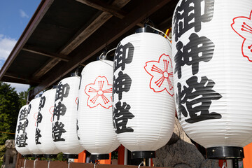 御神燈（提灯） © color
