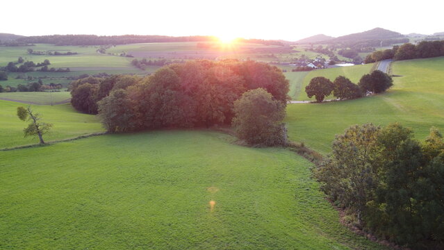 Sonnenuntergang in den schwarzen Bergen der bayrischen Rh&ouml;n (Geroda) 