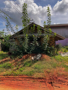 old abandoned house