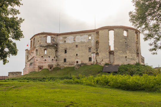 Janowiec Castle. Renaissance castle built in between 1508–1526. In Janowiec, Poland.