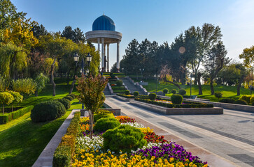 Alisher Navoi pavilion in National Park of Uzbekistan (Milliy Bog) in Tashkent - obrazy, fototapety, plakaty