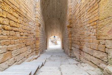 Entrée de l'amphithéâtre Romain de la ville de Tarragone au sud de La Catalogne en Espagne. 