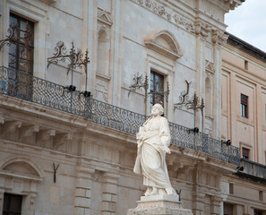 Duomo of Syracuse in Ortigia, with statues