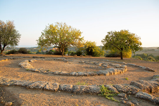 Chton deities temple in Temple Valley