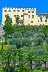 Fototapeta premium Schloss Trauttmansdorff in Meran, Südtirol (Italien)