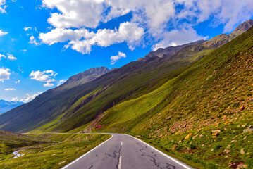 Ötztalstraße nahe Timmelsjoch in Tirol, Österreich