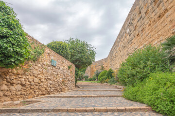 Fototapeta na wymiar Murailles Romaines de la ville de Tarragone au sud de La Catalogne en Espagne. 