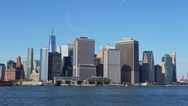 Skyscrapers of Manhattan overlooking the East River