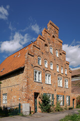 Fototapeta na wymiar Denkmalgeschütztes Bürgerhaus in der Lübecker 