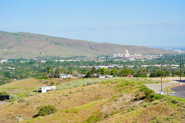 Fototapeta na wymiar Landscape of house and mountain in city Pocatello in the state of Idaho 