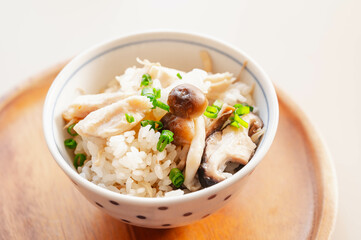 鶏ときのこの炊き込みご飯