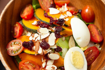 vegetable salad with cheese