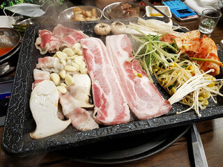 Spicy stir-fried meat and vegetables 