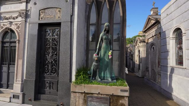 Liliana Crociati's Pantheon in Recoleta Cemetery