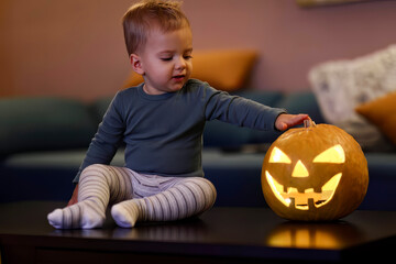 Spooky Season Excitement: Child and the Halloween Pumpkin Patch
