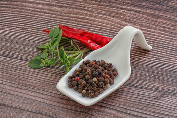 Red, black, yellow pepper mix