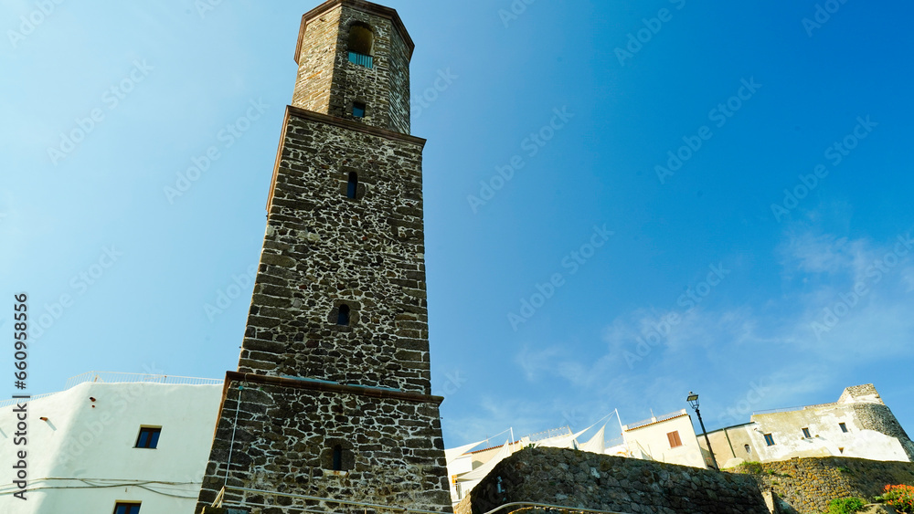 Wall mural Il borgo medievale di Castel Sardo affacciato sullo spettacolare mare della Sardegna. Sardegna, provincia di Sassari. Italia