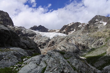 Fototapeta na wymiar Licht und Schatten am Glacier Blanc