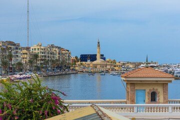 Obraz premium View of Qaitbay harbour in Alexandria Egypt