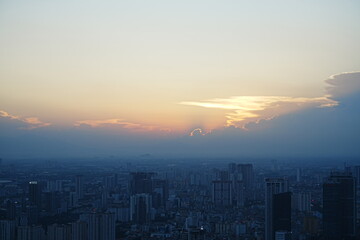 Fototapeta premium Aerial View of Hanoi City from Top of Hanoi, Rooftop Bar, at Lotte Hotel Hanoi in Vietnam - ベトナム ハノイ 全景