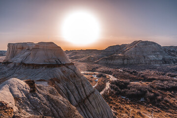 恐竜の街 (カナダ - アルバータ - 恐竜州立公園)