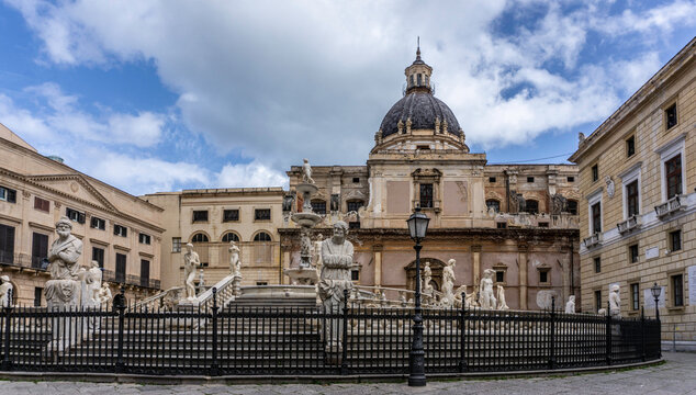 The Praetorian Fountain in Piazza Pretoria, Palermo, Sicily, Italy. Dating bcc to the 1500s it is often referred to as the Square of Shame.
