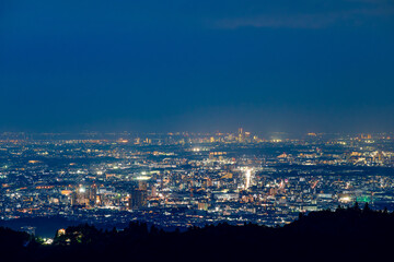 東京都八王子の山奥から撮影した横浜の夕夜景