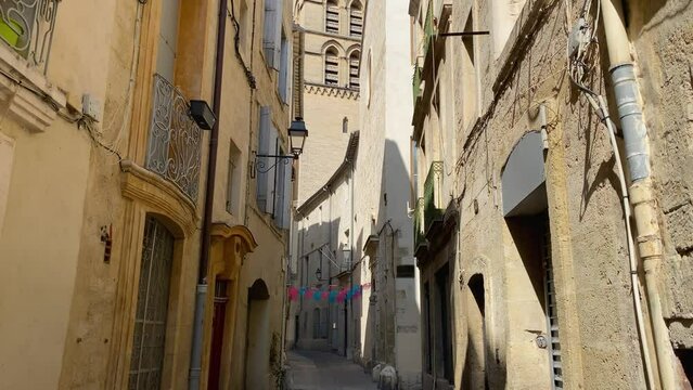 Video of the Saint-Pierre Cathedral in Montpellier, France