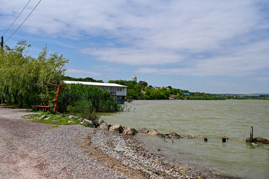 Strand an der Lagune Razim-See, Lacul Razim am schwarzen Meer, Donaudelta, Sarichioi, in der Walachei in Rum&auml;nien