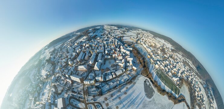 Winterliches Panorama der Hopfenstadt Spalt im Fr&auml;nkischen Seenland