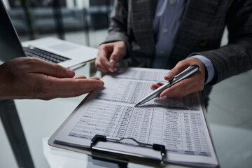 Obraz na płótnie Canvas completing a business company personal information checklist form.