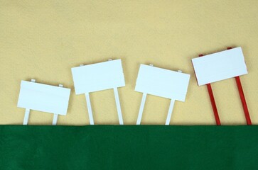 フェルト背景の書き込み看板