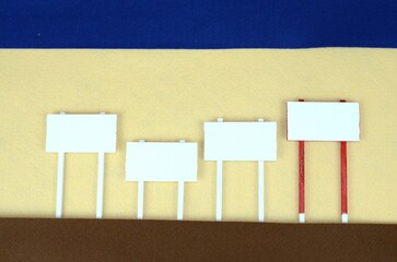 フェルト背景の書き込み看板