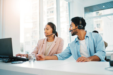 Call center, training with manager and support, laptop and help with CRM process, customer service and telecom. Working together, team and coaching with people in office, telemarketing and advice