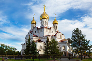Fototapeta na wymiar Michael the Arkhangelsk Cathedral in the city of Arkhangelsk. Russia