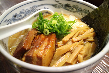 台湾の日式らーめん