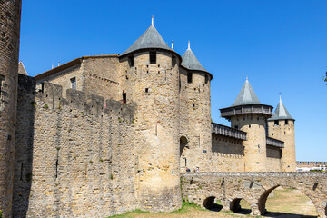 Fototapeta na wymiar The main entrance from the castle bridge to the city Carcassonne 
