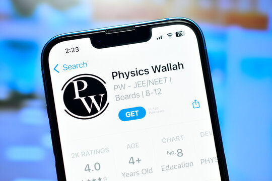 New Delhi, India 10 September 2023:- Physics wallah application on iphone used to learn physics online in india