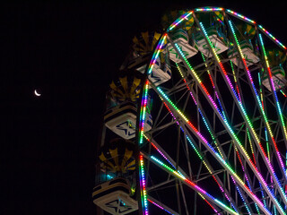 MOON FERRIS WHEEL