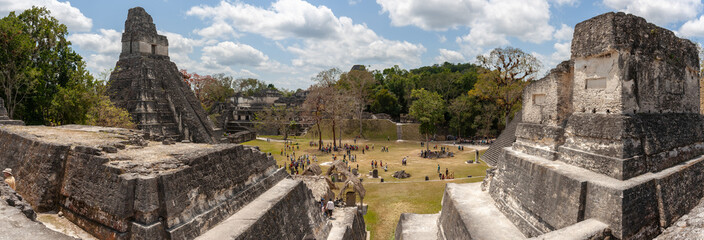 Panoramaaufnahme Maya-Ruinen in Tikal, Guatemala