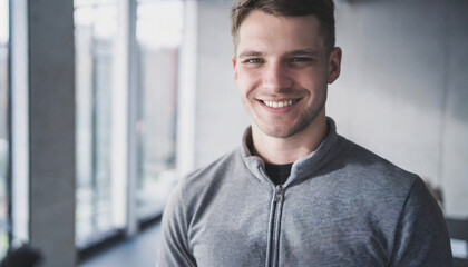 オフィス　外国の男性　20代　Generative AI