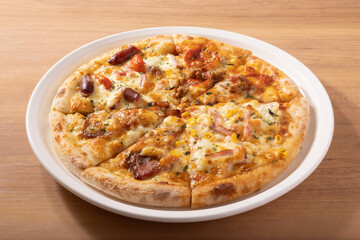 ピザ　いろいろな具材