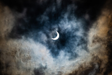 Obraz na płótnie Canvas Annular solar eclipse in Mexico City, 14 October 2023 from Condesa and Roma Norte